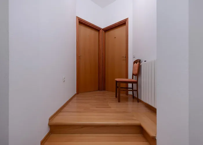 With Kitchen And Terrace For Two People 아파트 *